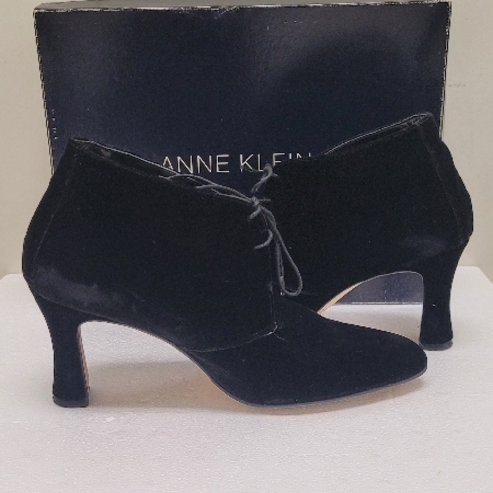 Anne Klein Women's Black Suede Heeled Ankle Boots